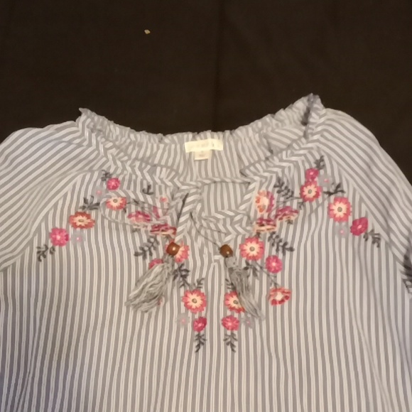 Bell Sleeved Top - Picture 2 of 6